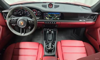 911 (992)