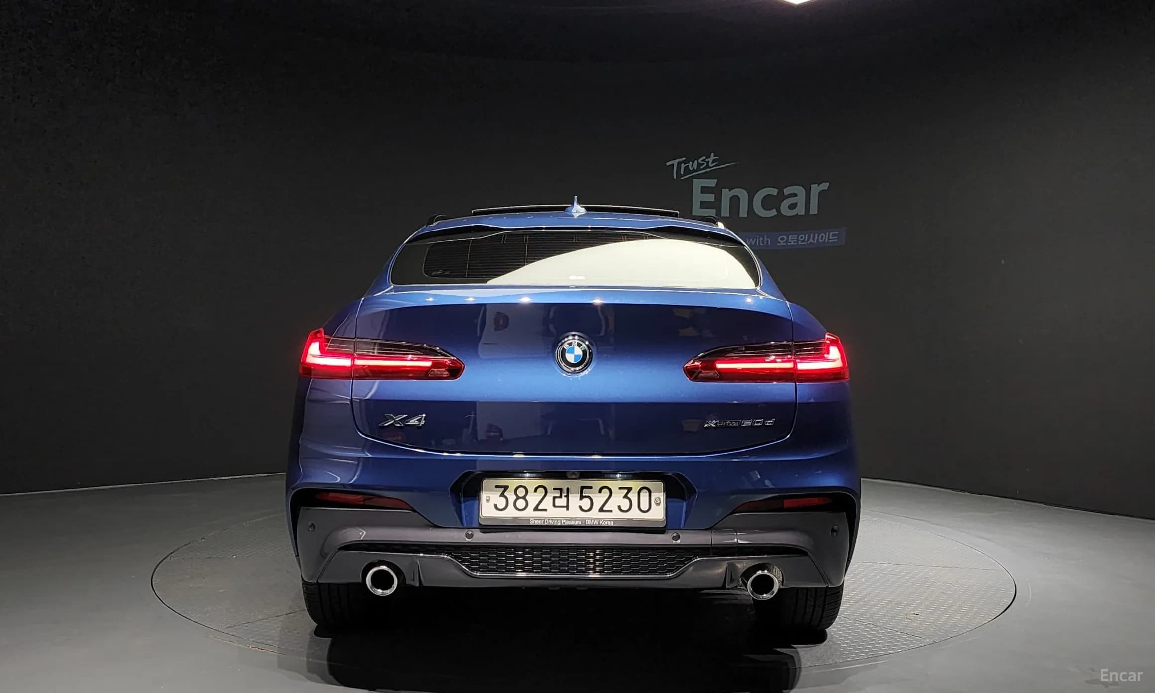 X4 (G02)