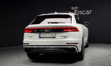 Q8 (4M)