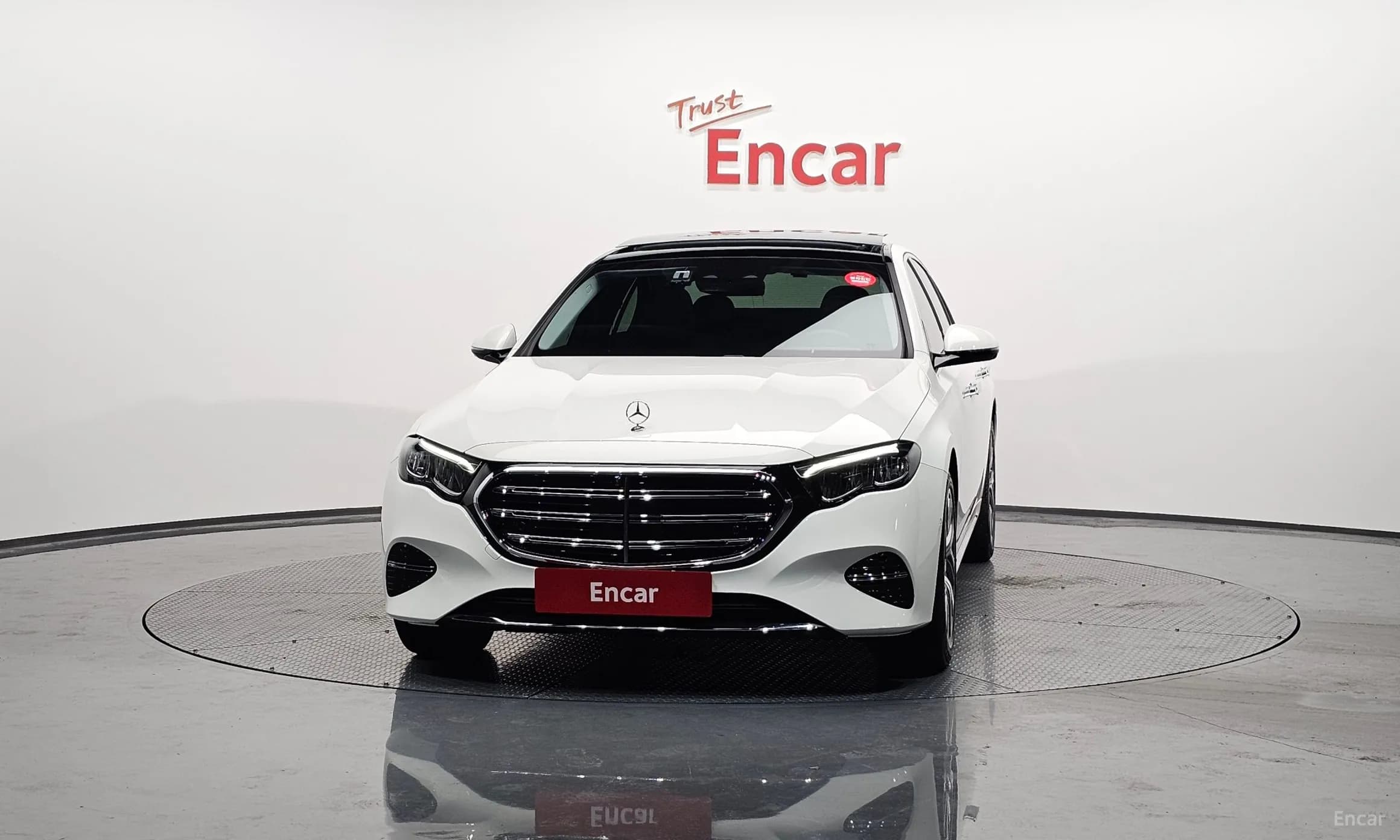 E-Class W214