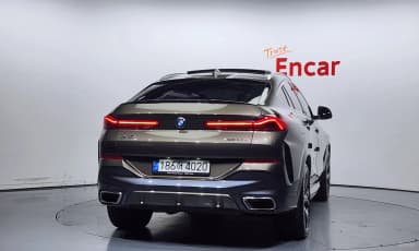 X6 (G06)