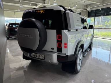 Defender (L663)