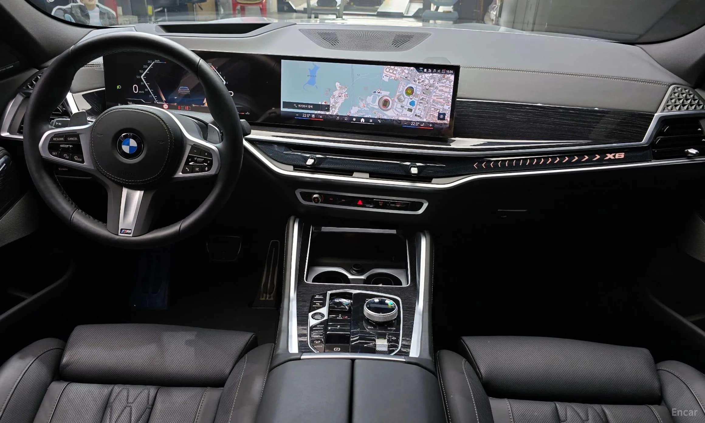 X6 (G06)
