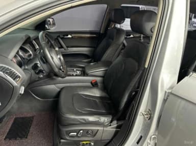 Q7