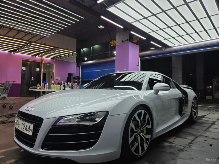 R8