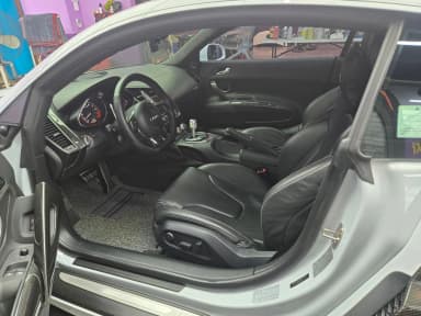 R8