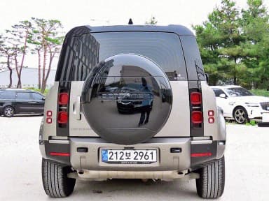 Defender (L663)