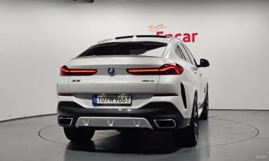 X6 (G06)