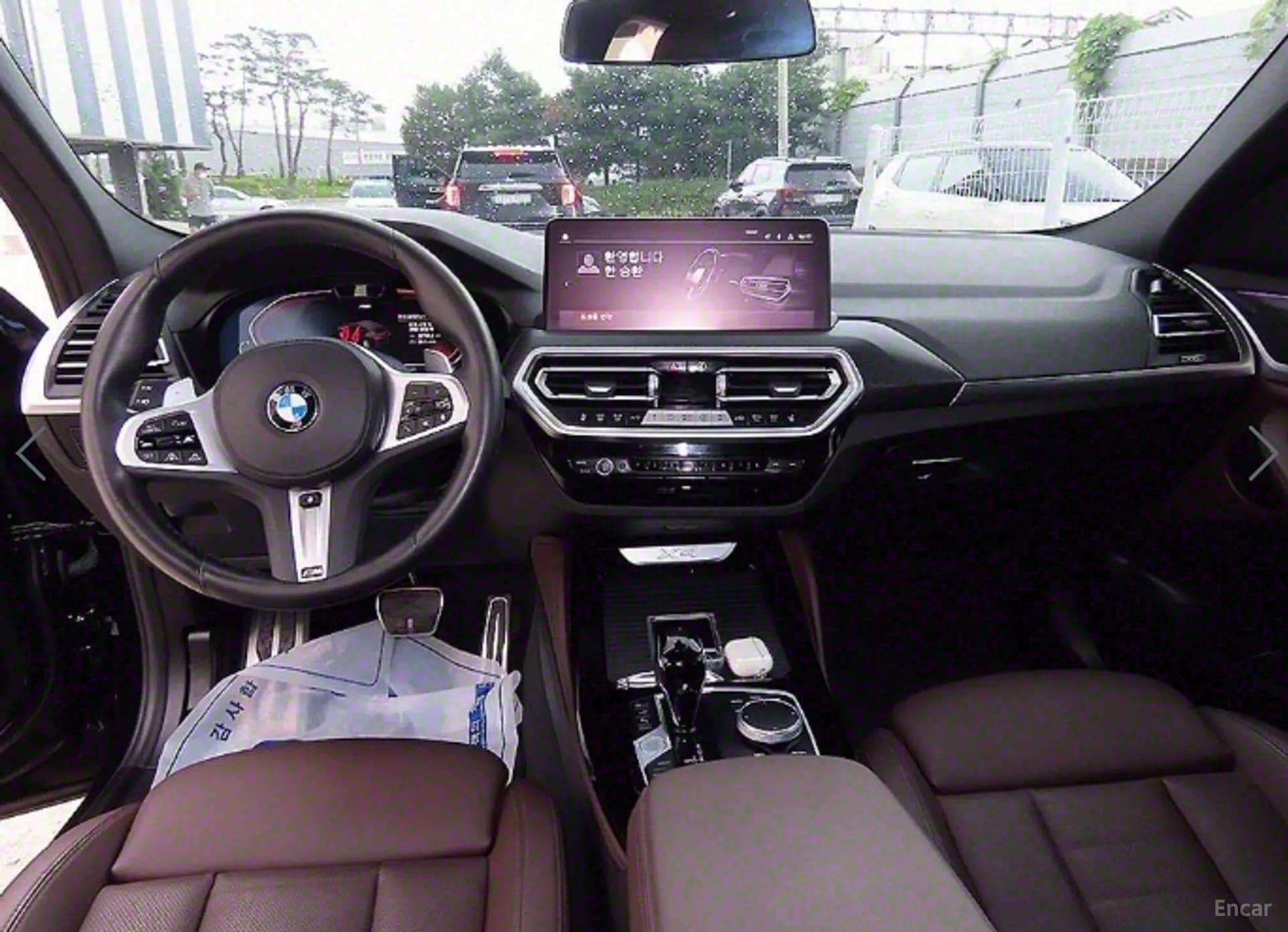X4 (G02)
