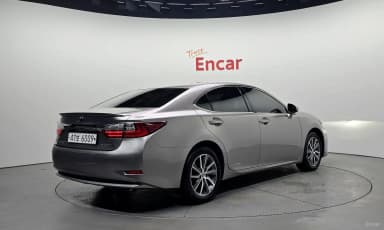 New ES300h