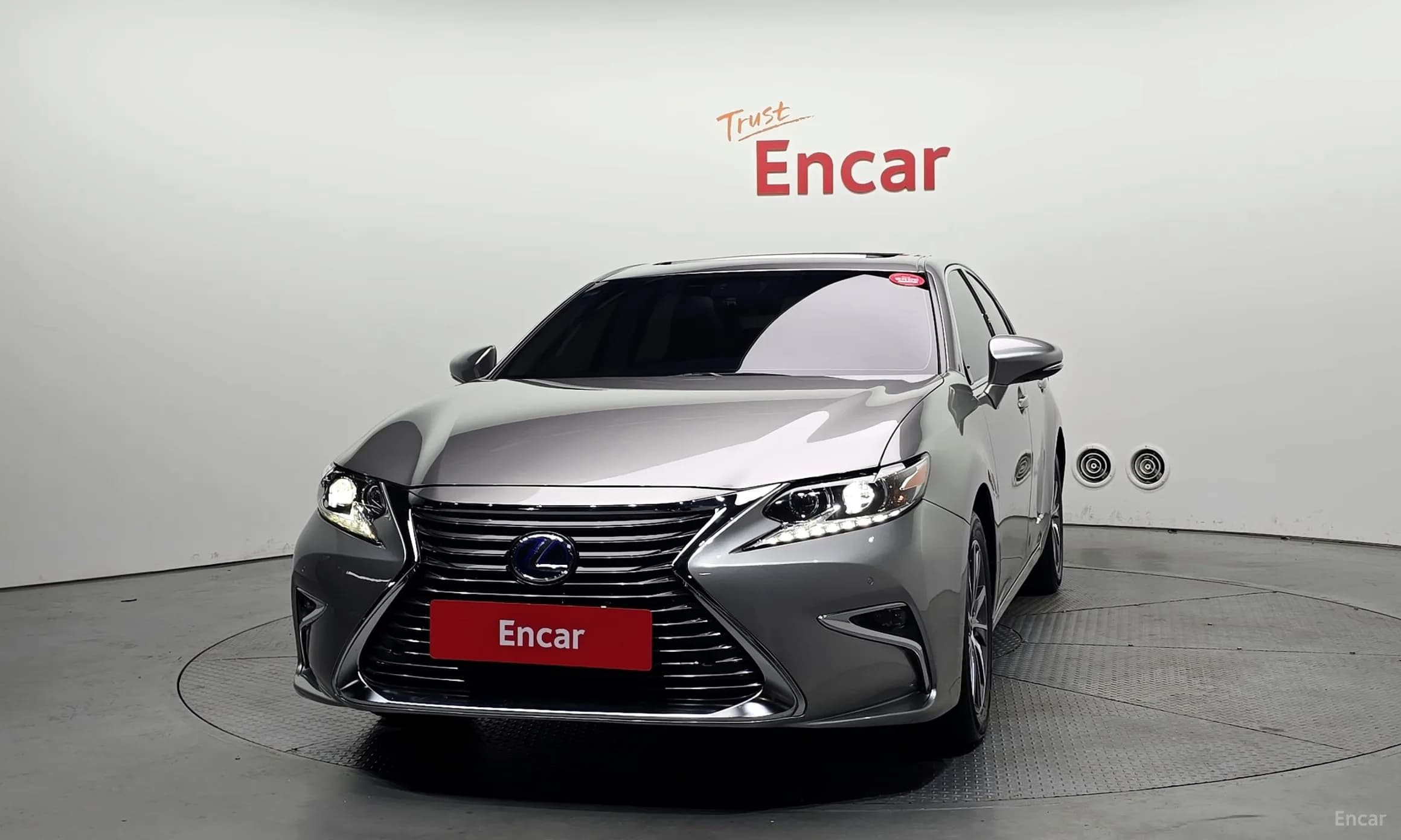 New ES300h