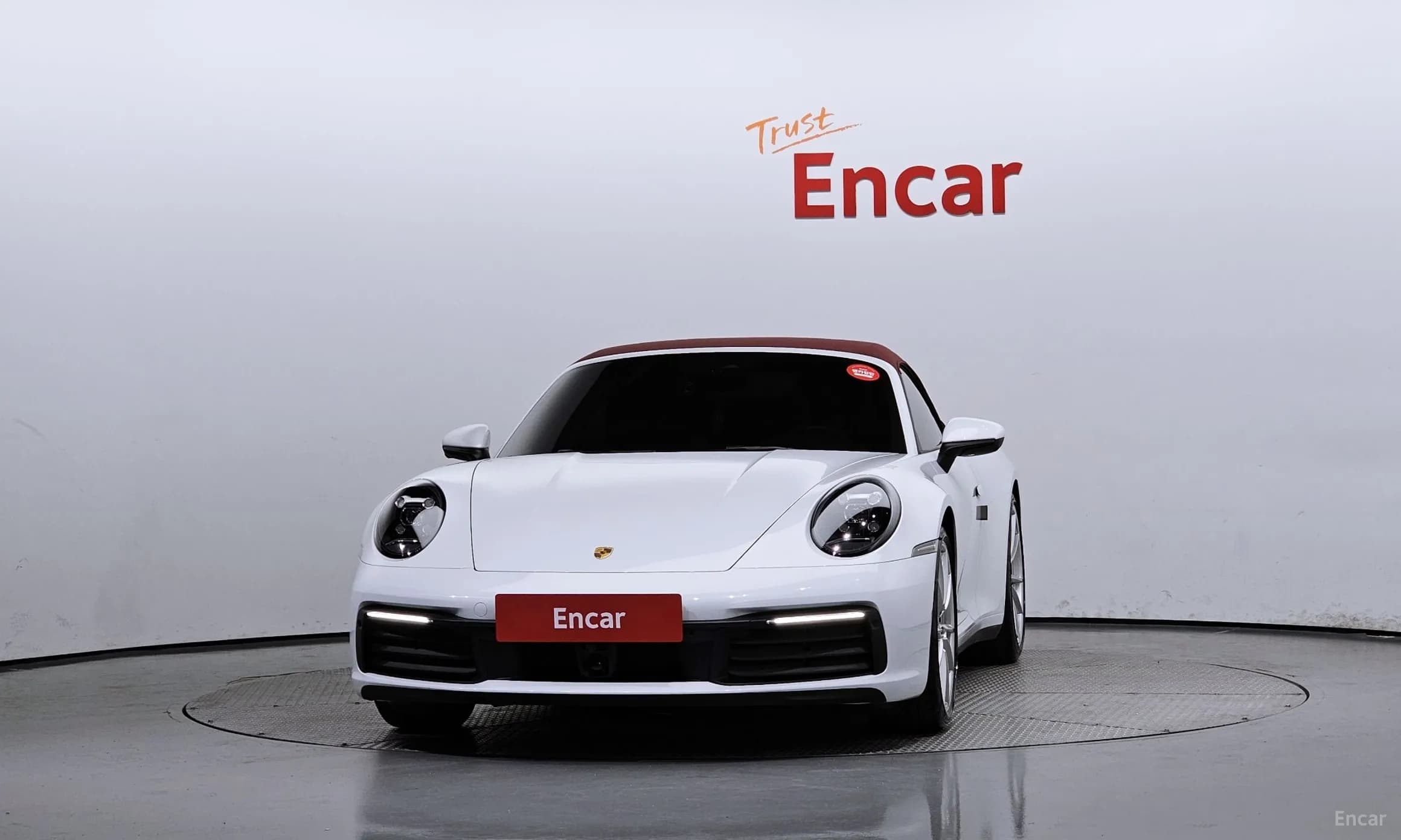 911 (992)