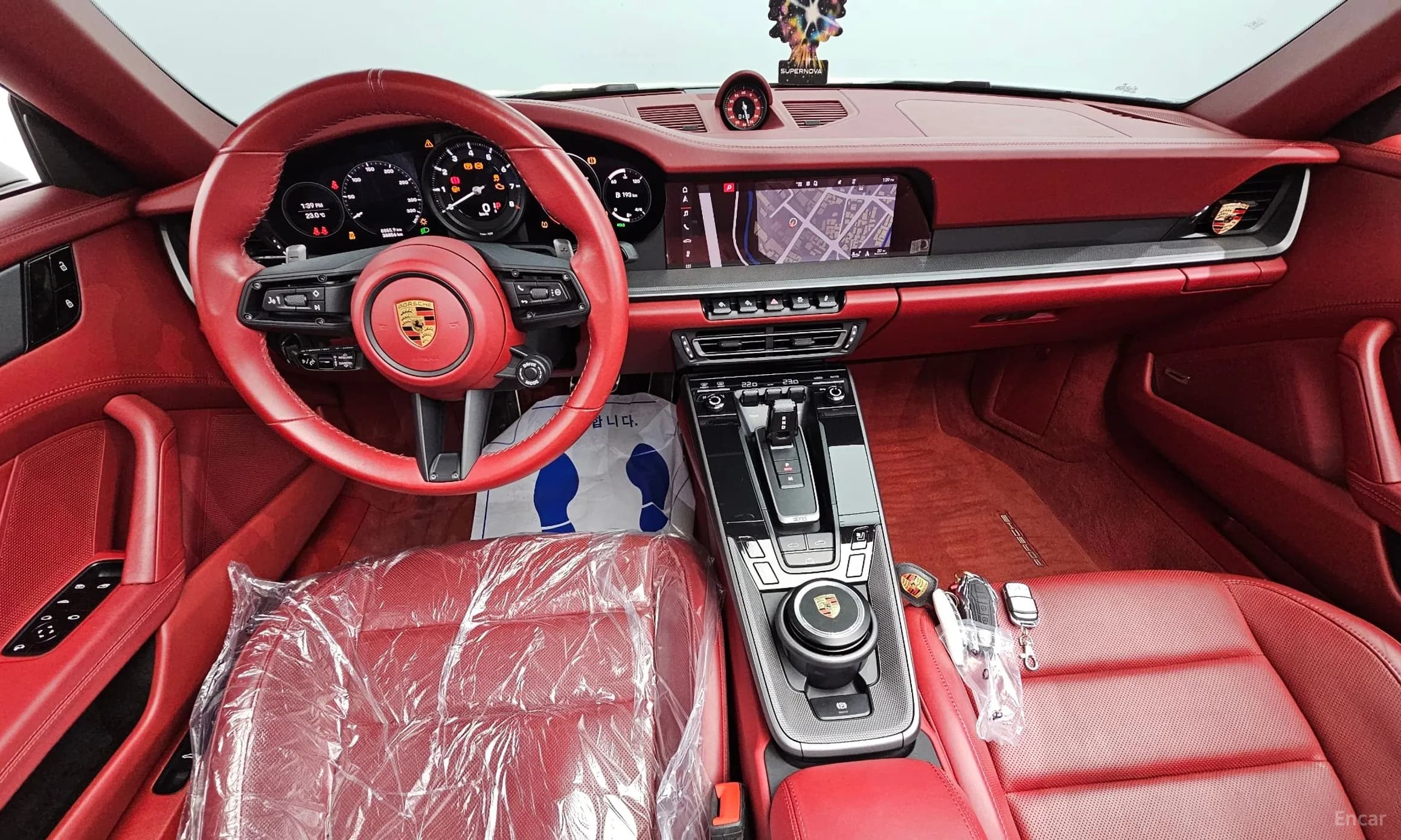 911 (992)