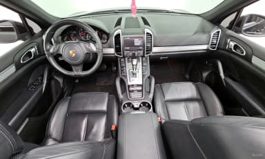 New Cayenne