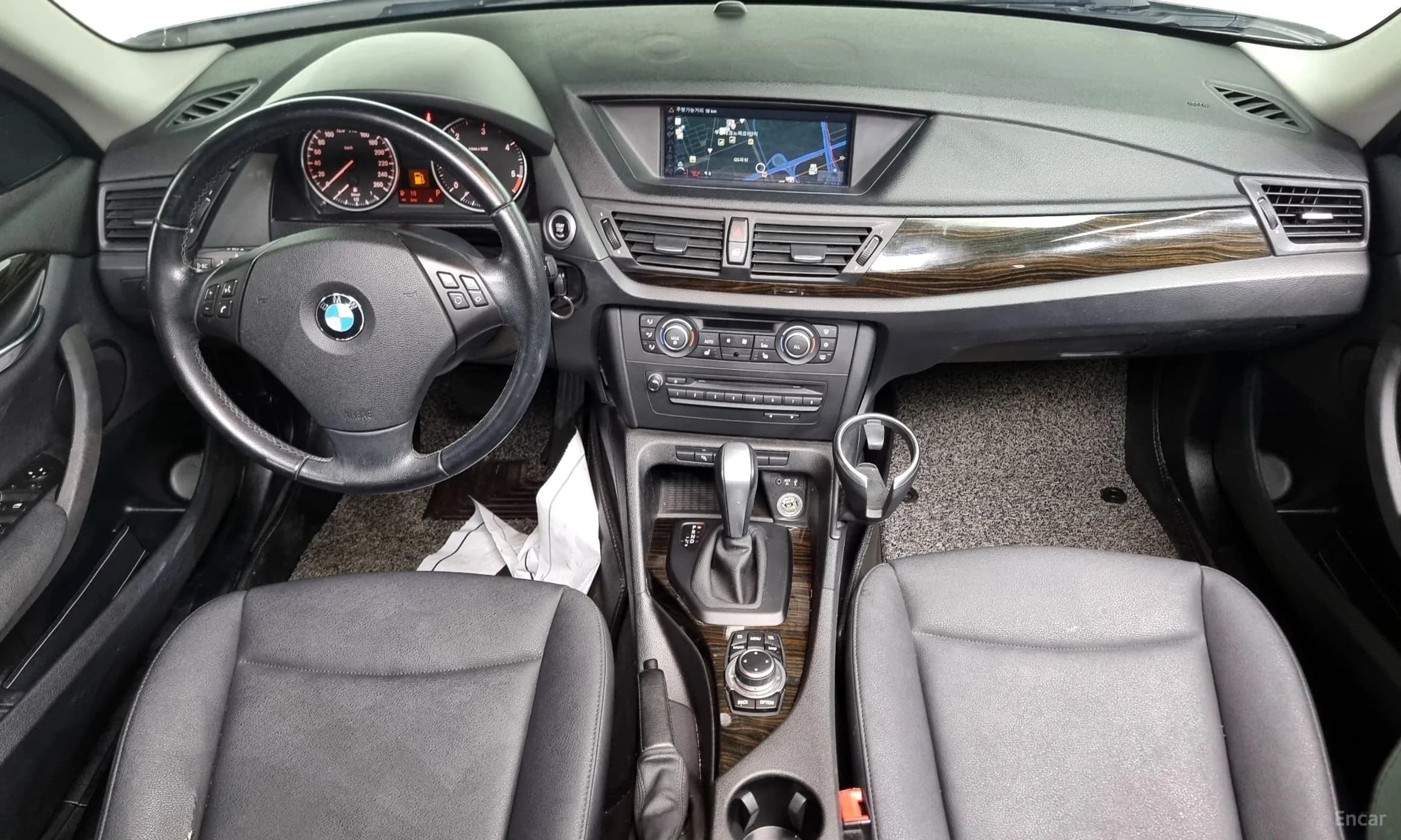 X1 (E84)