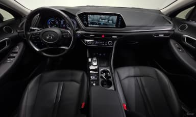 Sonata Hybrid (DN8)