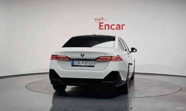 5 Series (G60)