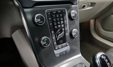 V40