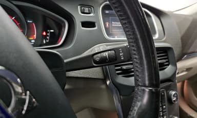 V40