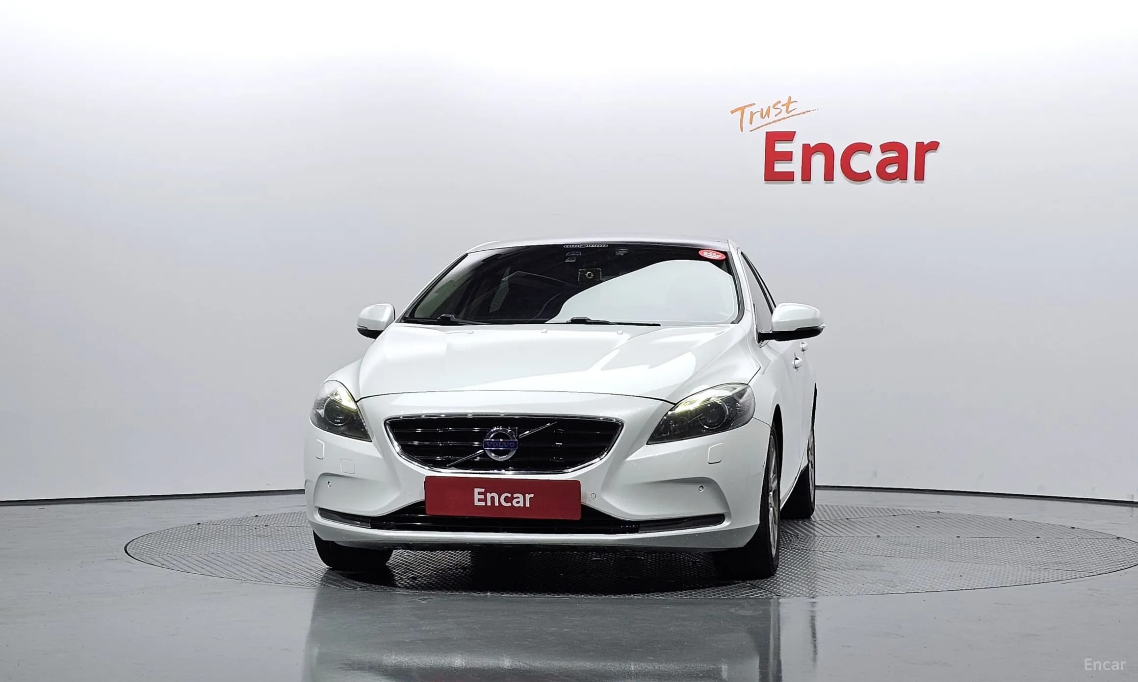 V40