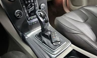 V40