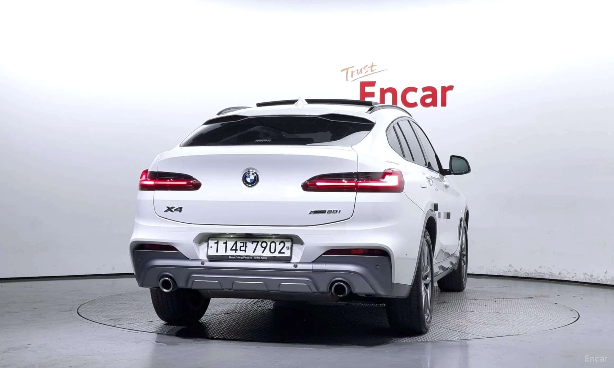 X4 (G02)