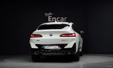 X4 (G02)