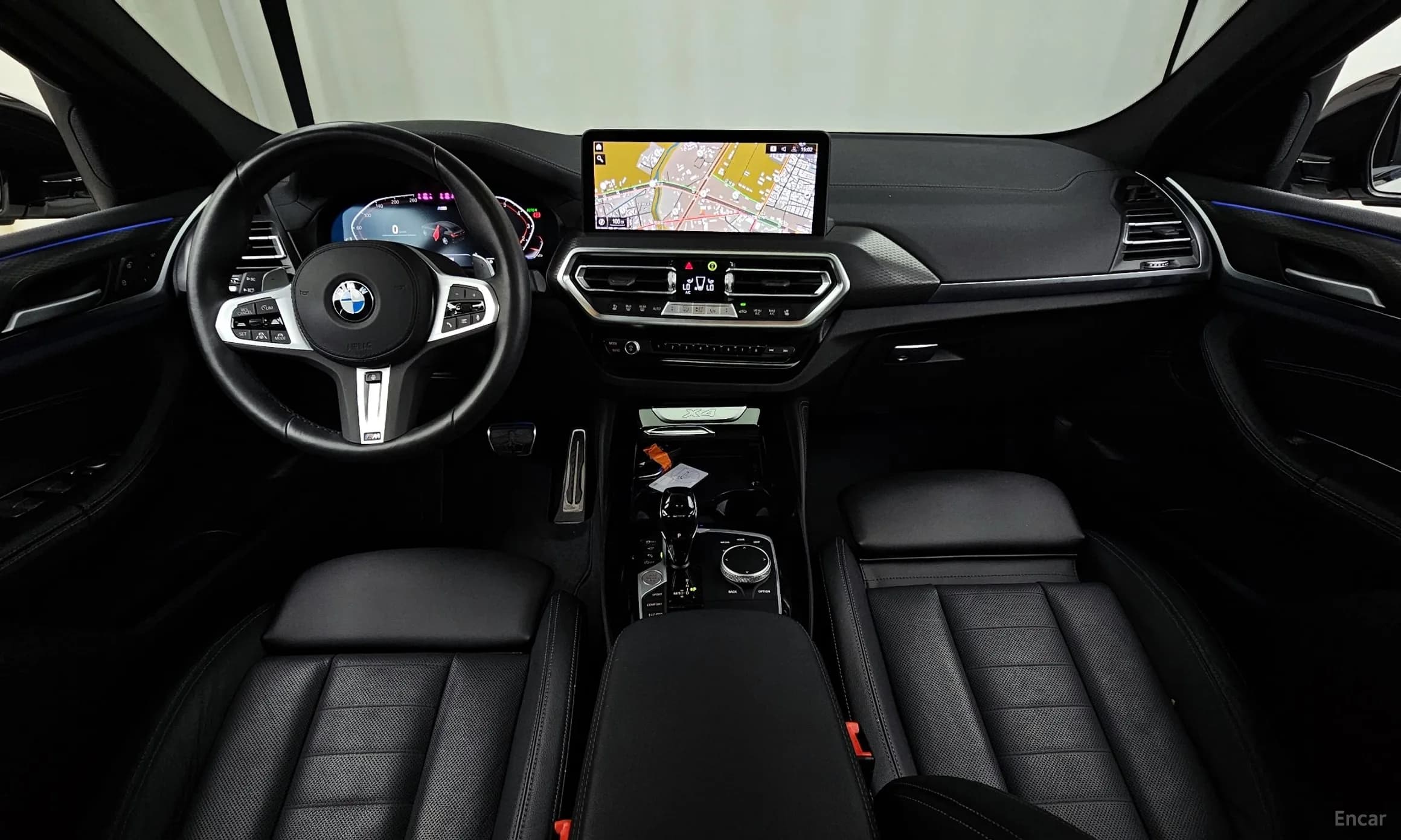 X4 (G02)