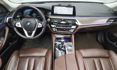 5 Series (G30)