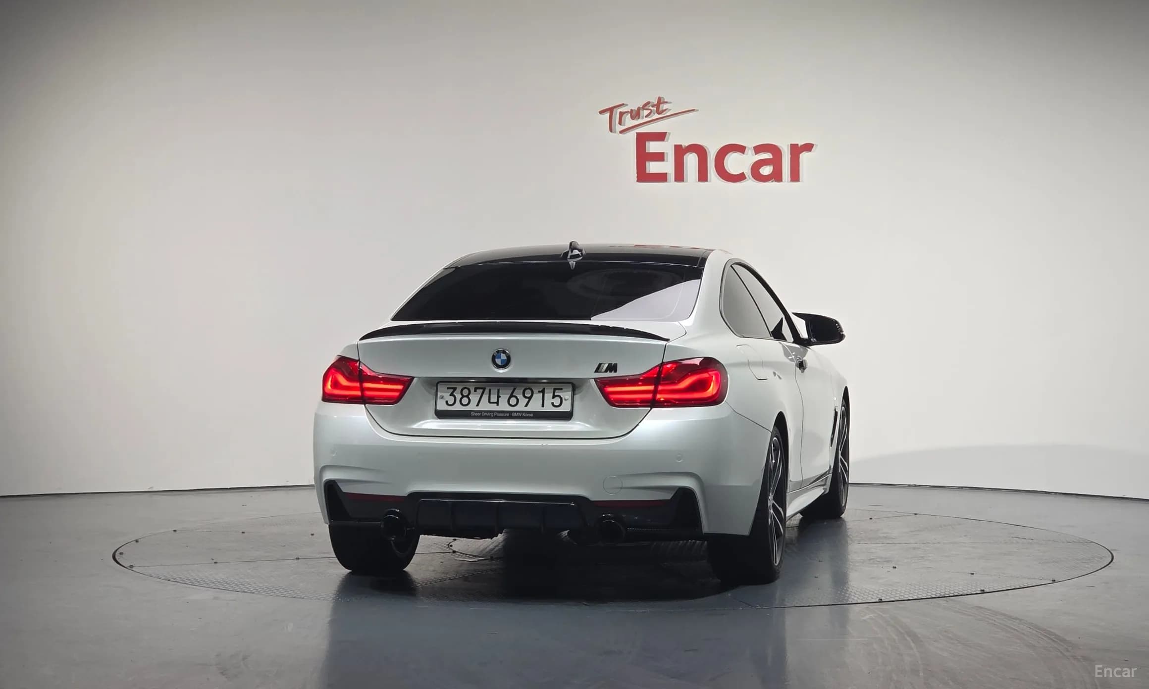 Series 4 (F32)