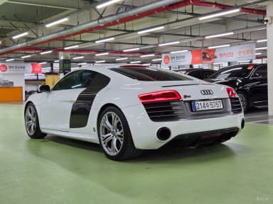 R8