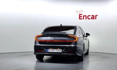 Sonata Hybrid (DN8)