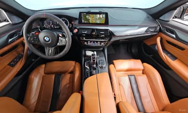 M5 (F90)