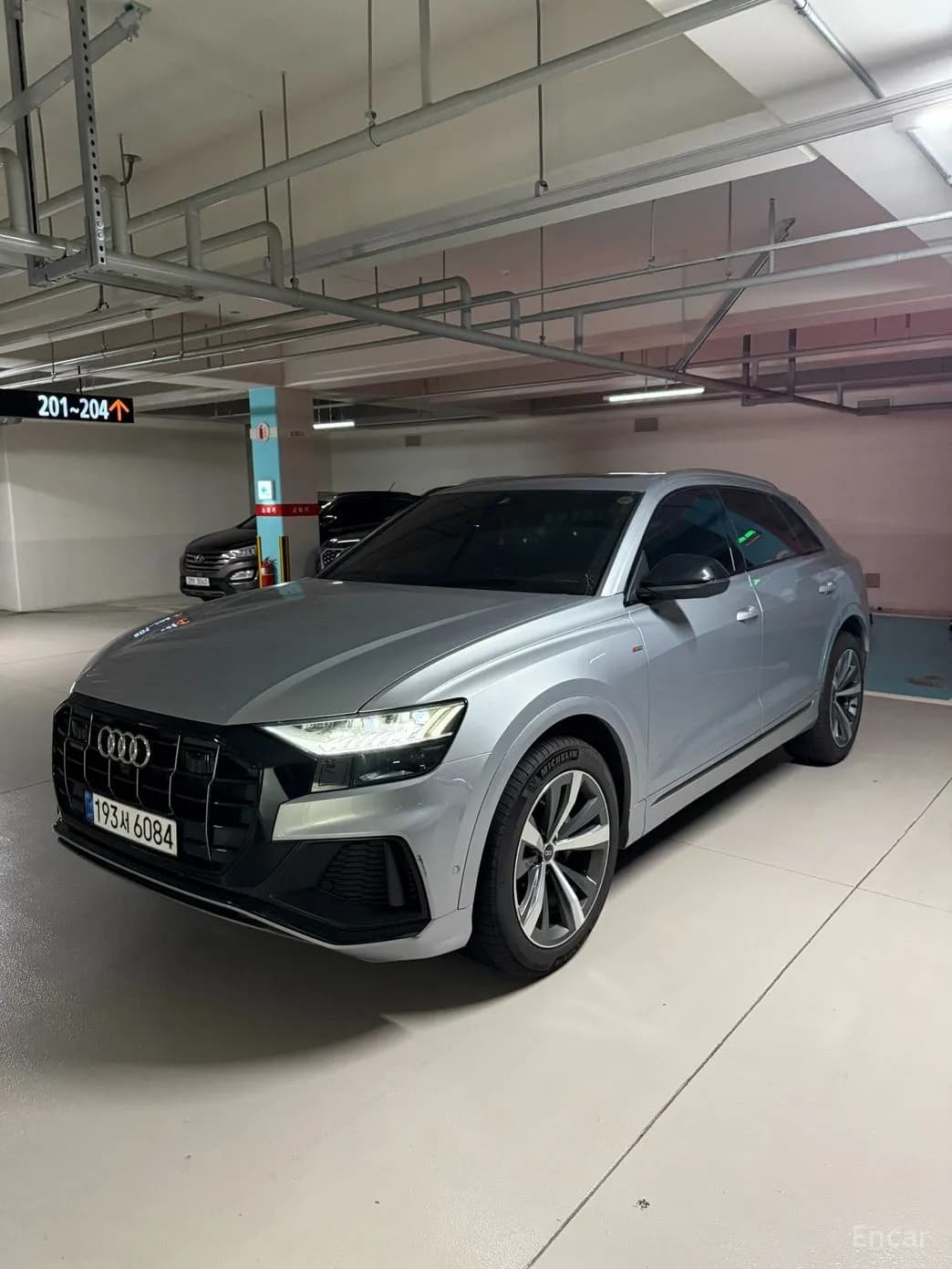 Q8 (4M)