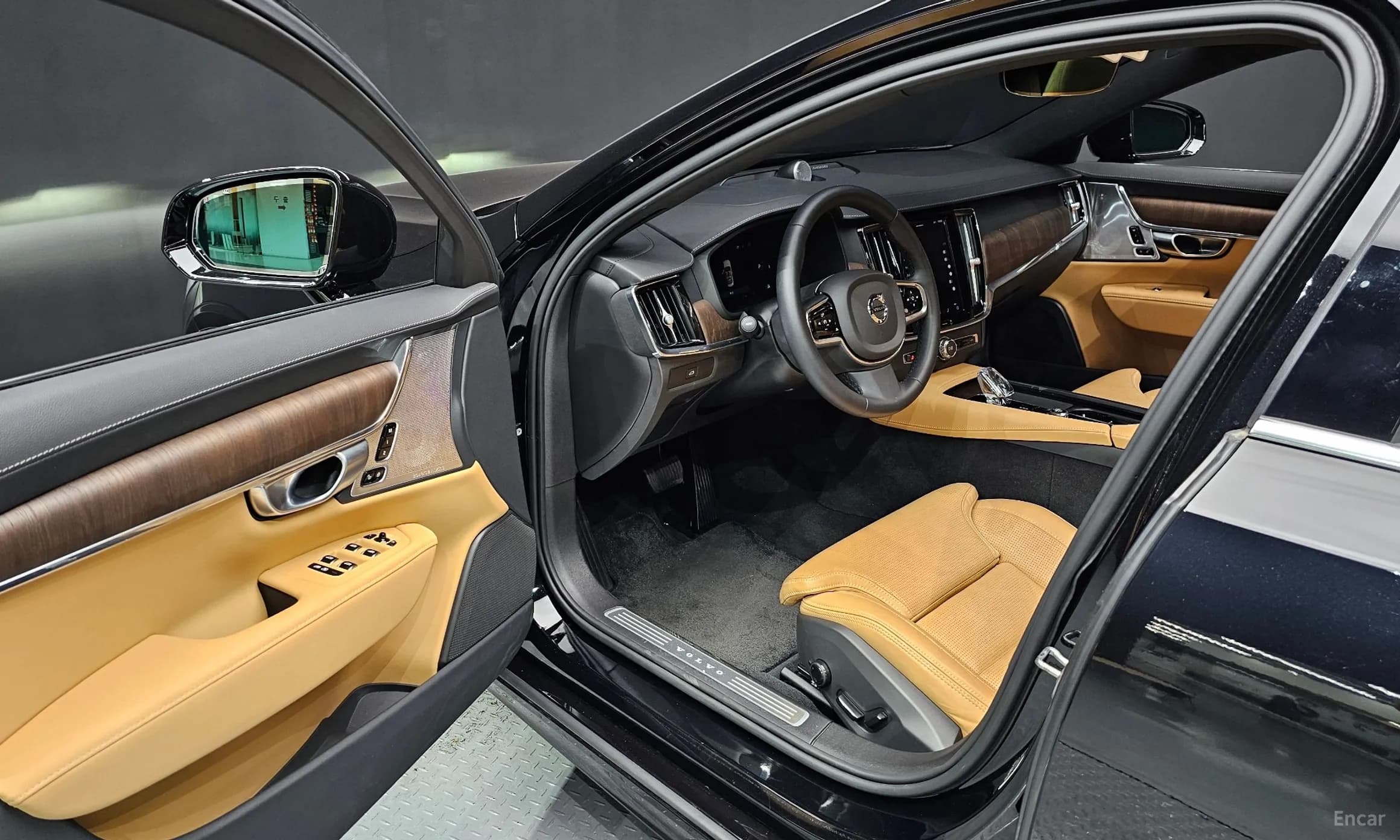 S90