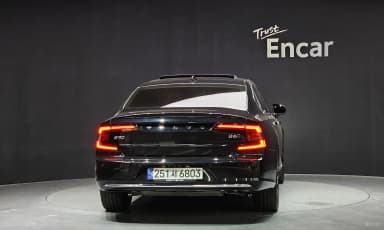 S90