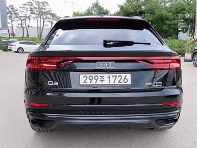 Q8 (4M)