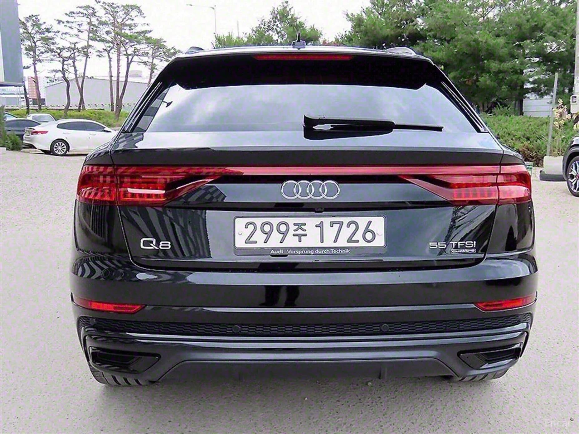 Q8 (4M)
