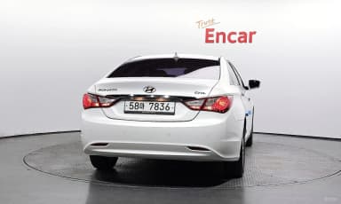 YF Sonata