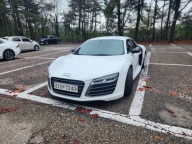 R8