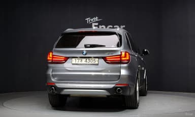 X5 (F15)