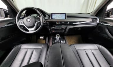 X5 (F15)
