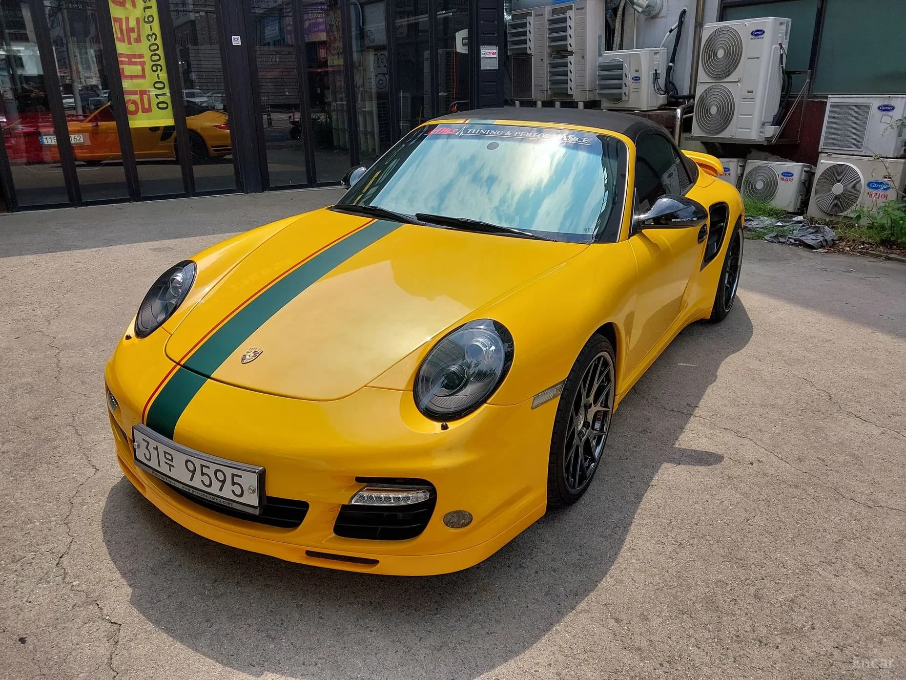 910