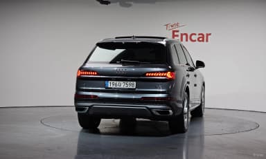 Q7 (4M)