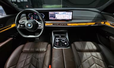 7 Series (G70)