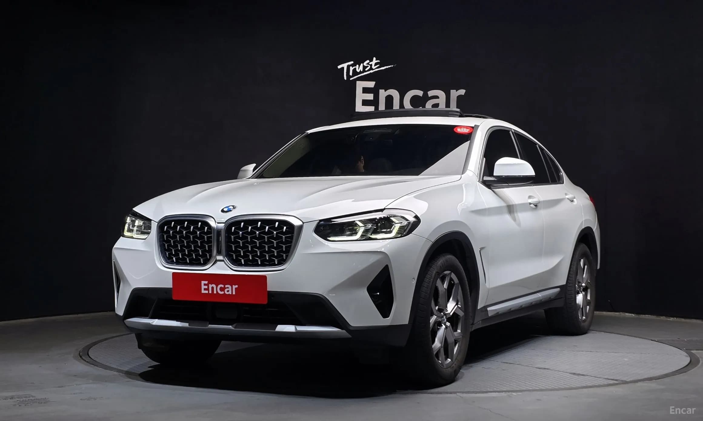 X4 (G02)