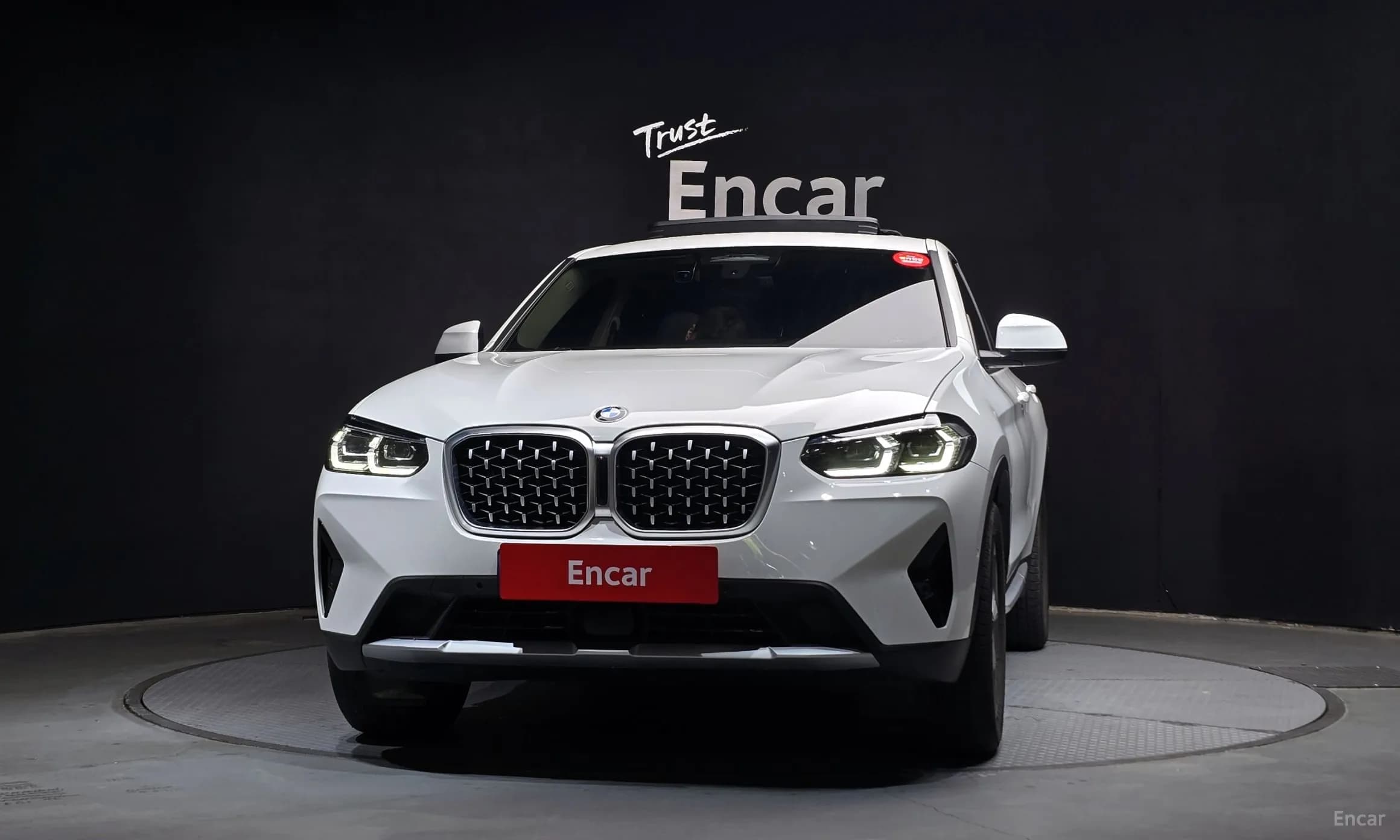 X4 (G02)