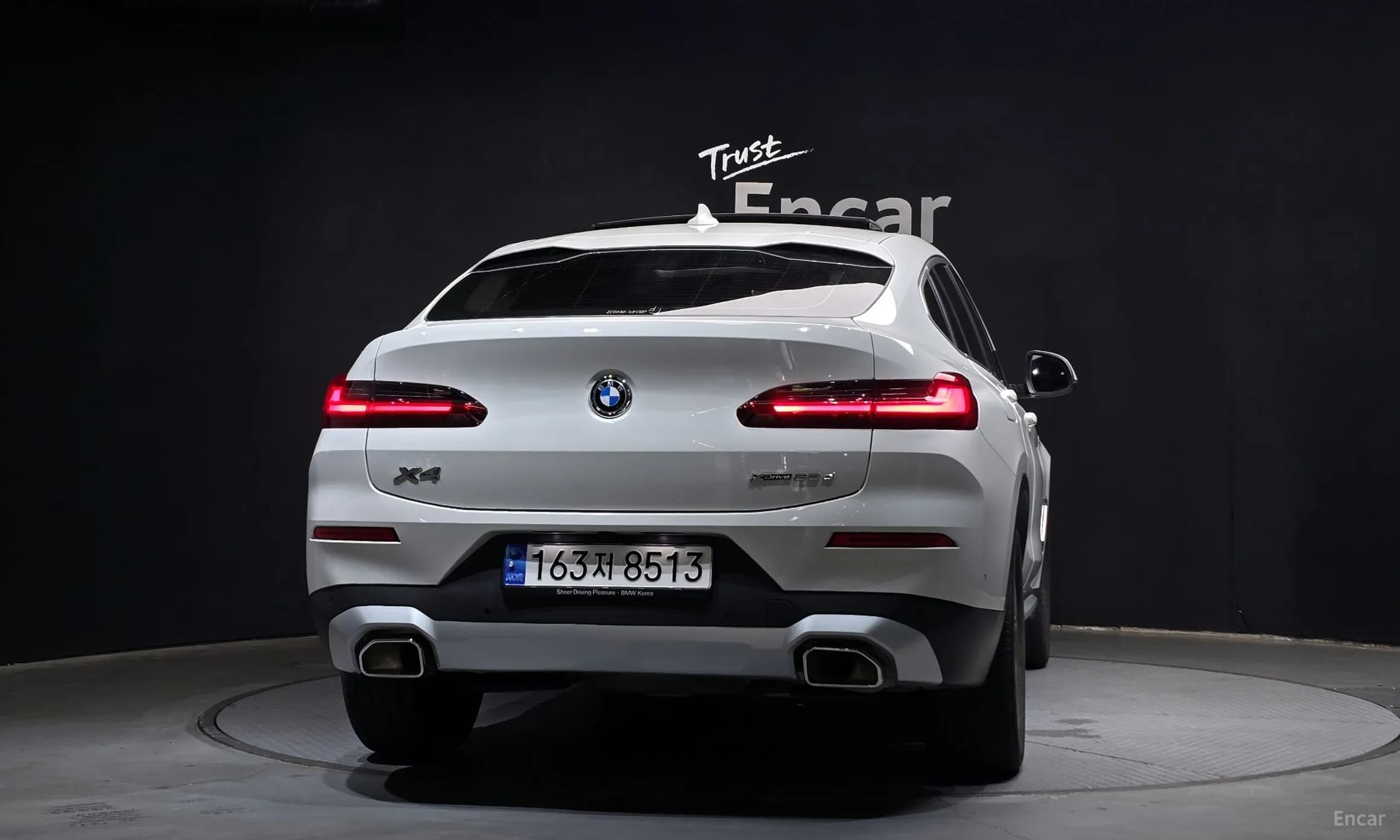 X4 (G02)