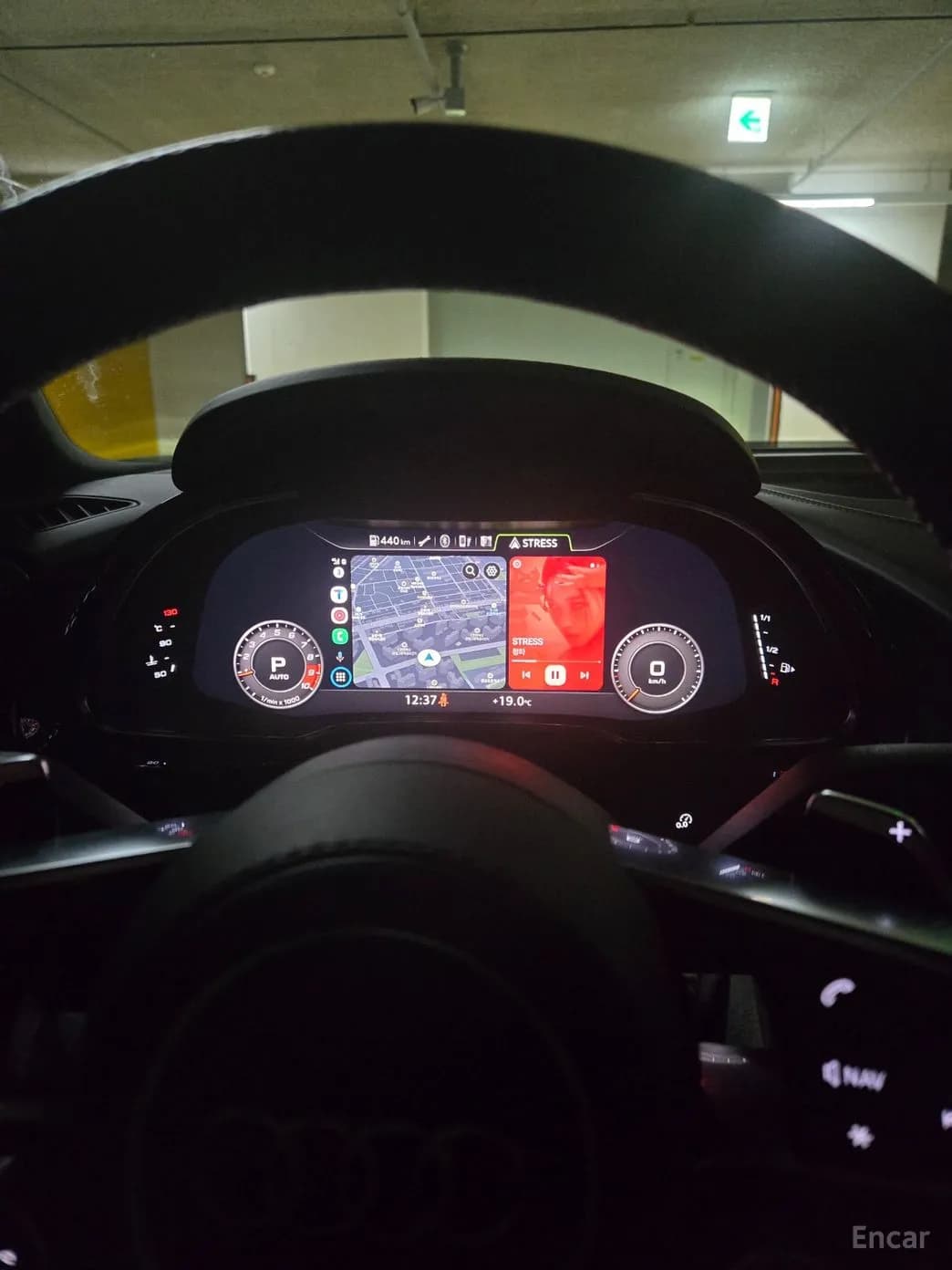 R8 (4S)