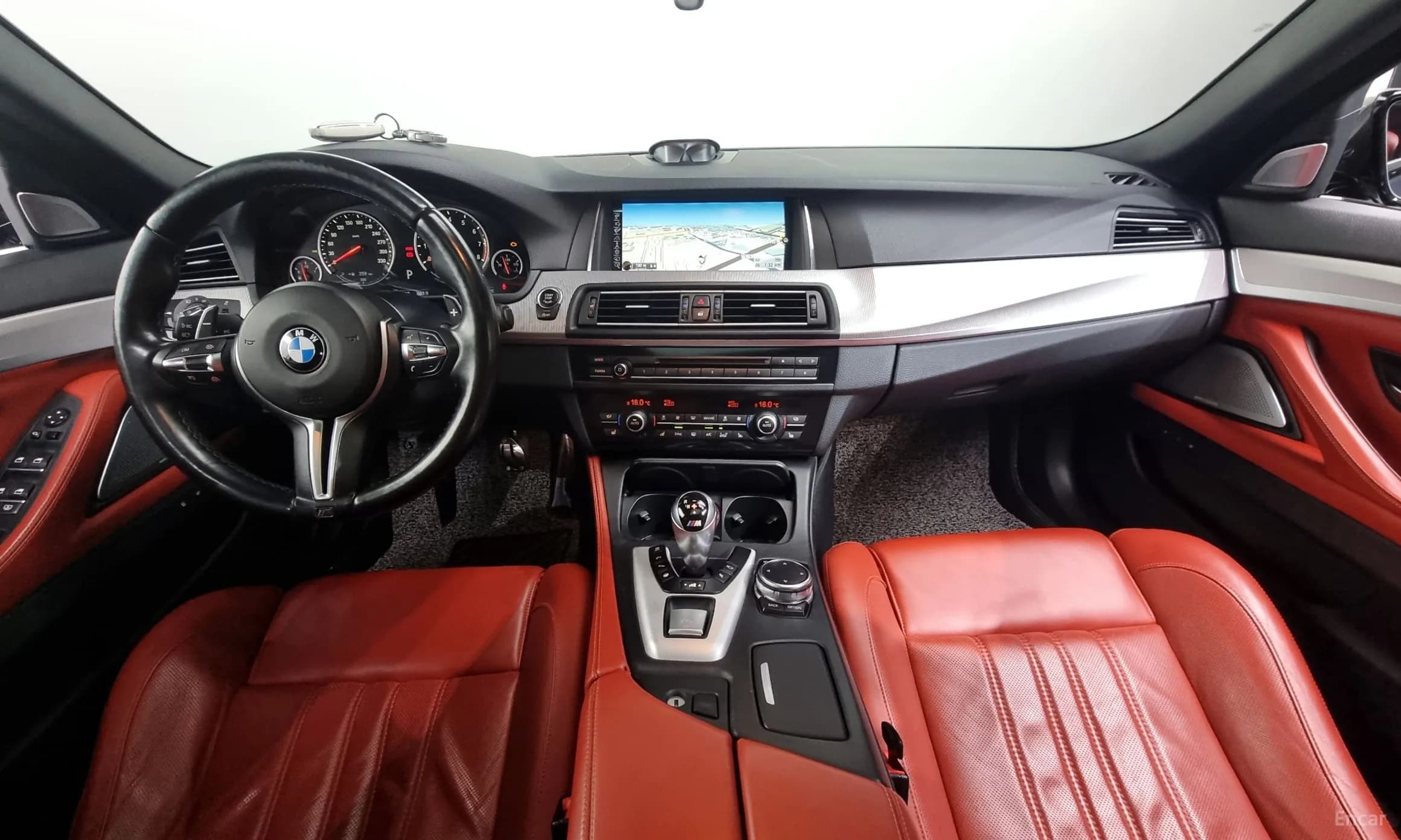 M5 (F10)